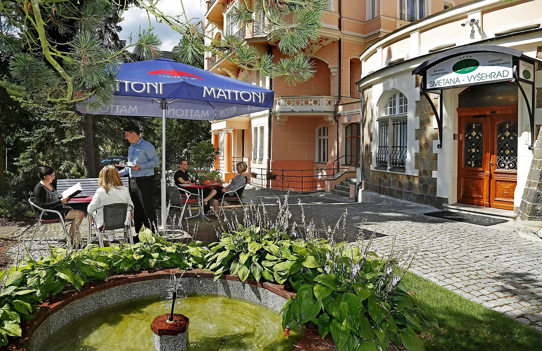 Spa Hotel Villa Smetana-1